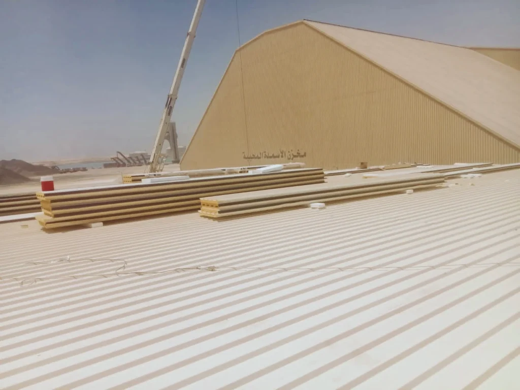 Sheet cladding work at the phosphate fertilizer complex in Ain Sokhna